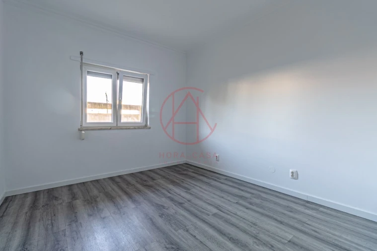 Apartamento T3 para Venda em Quinta do Conde Foto 14