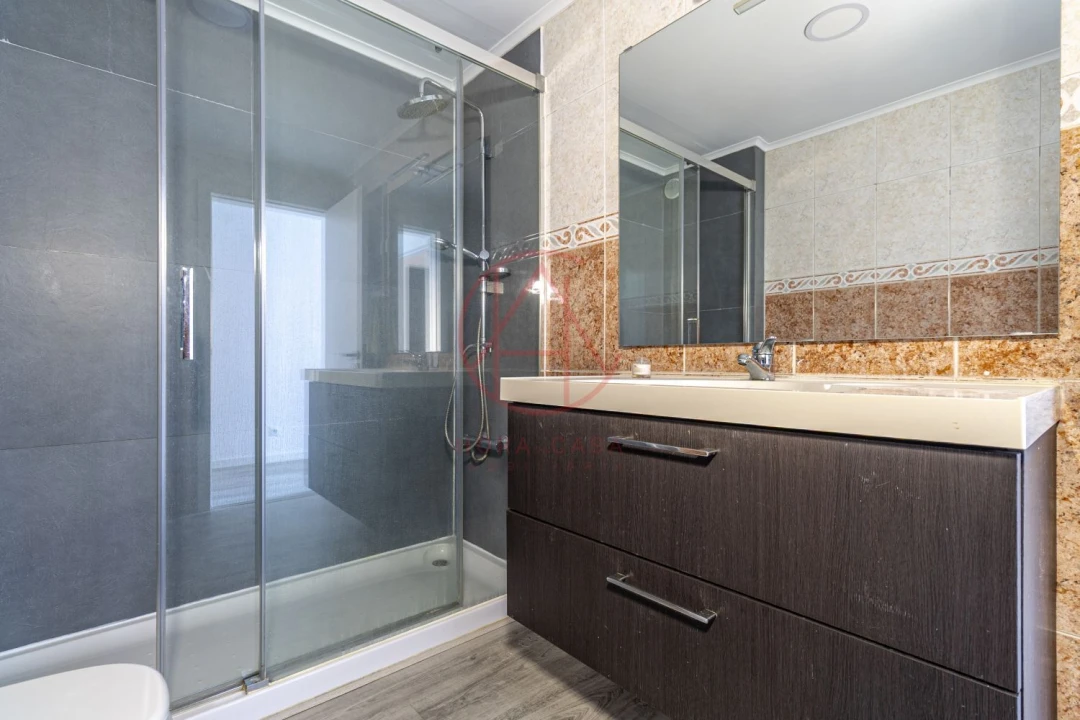 Apartamento T3 para Venda em Quinta do Conde Foto 12