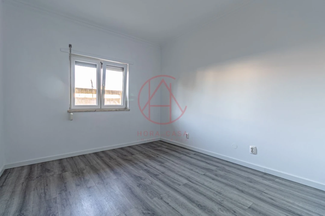 Apartamento T3 para Venda em Quinta do Conde Foto 14