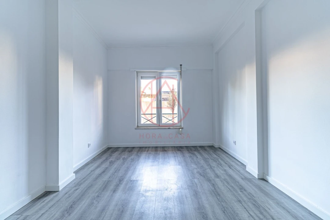 Apartamento T3 para Venda em Quinta do Conde Foto 11