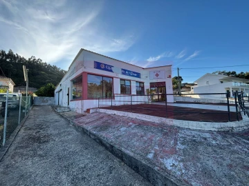 Loja para Arrendamento em Lousa