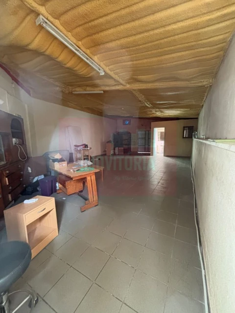 Loja para Arrendamento em Lousa