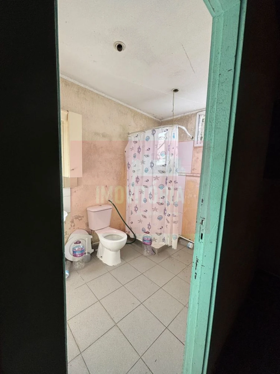 Loja para Arrendamento em Lousa Foto 11