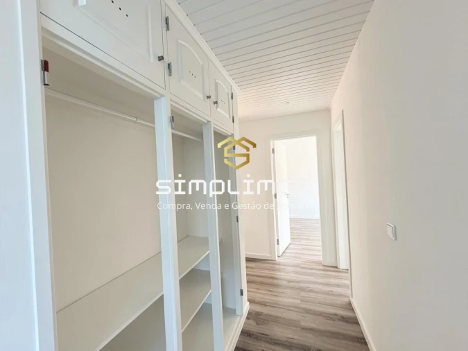 Apartamento T3 para Venda em Quinta do Conde Foto 5