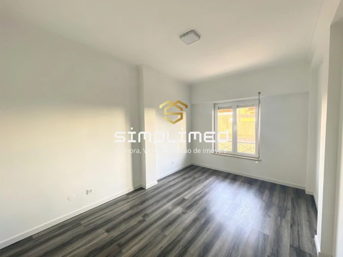Apartamento T3 para Venda em Quinta do Conde Foto 17