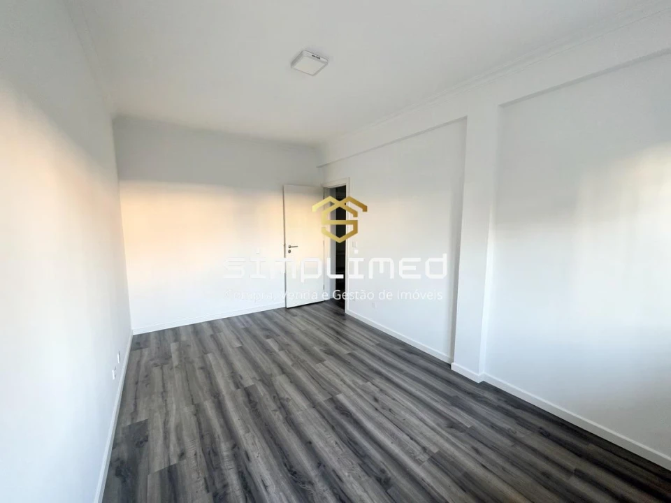 Apartamento T3 para Venda em Quinta do Conde Foto 23