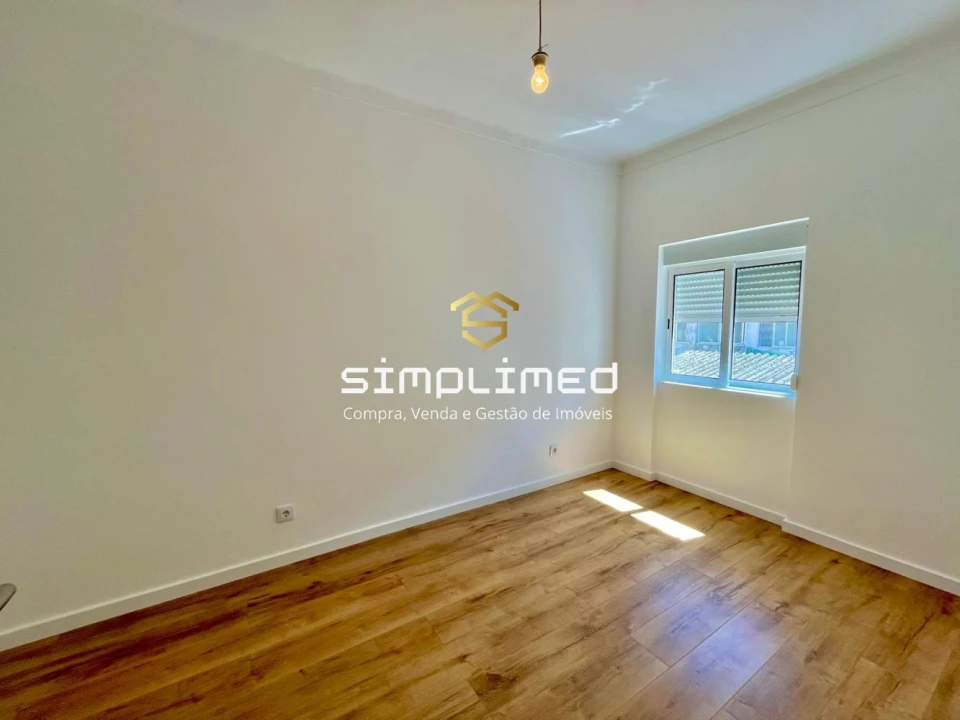 Apartamento T1 para Venda em Baixa da Banheira e Vale da Amoreira Foto 9