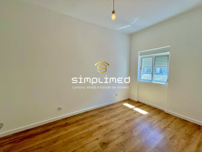 Apartamento T1 para Venda em Baixa da Banheira e Vale da Amoreira Foto 9