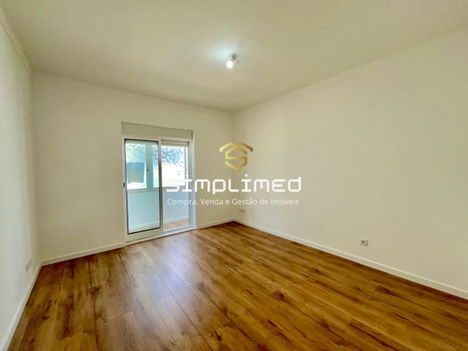 Apartamento T1 para Venda em Baixa da Banheira e Vale da Amoreira Foto 14