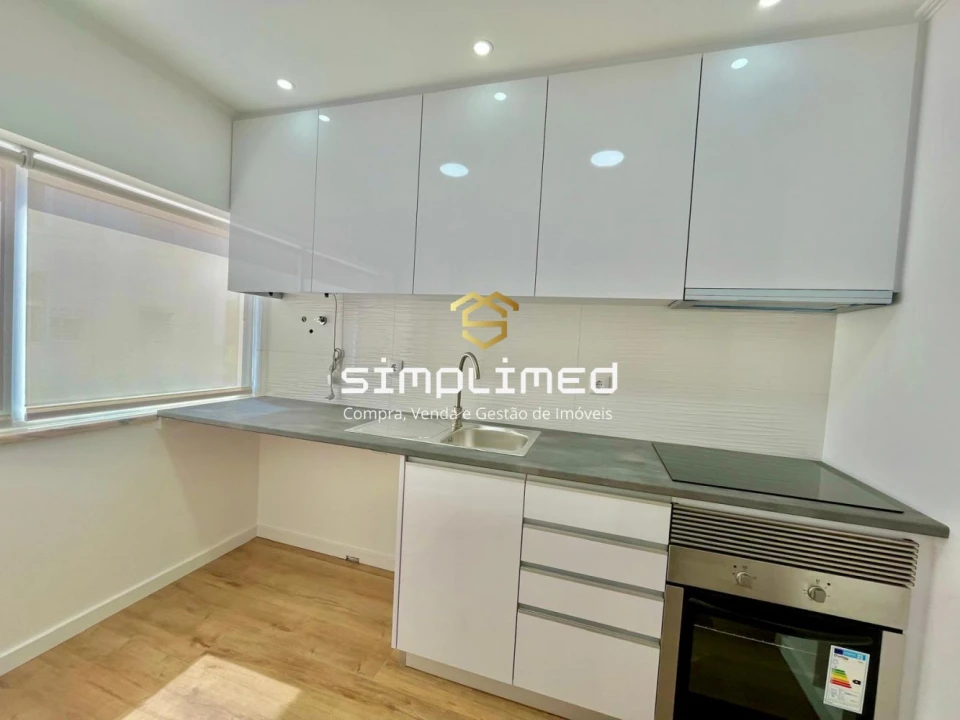 Apartamento T1 para Venda em Baixa da Banheira e Vale da Amoreira Foto 4