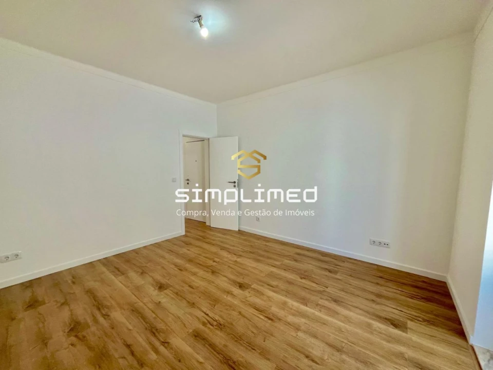 Apartamento T1 para Venda em Baixa da Banheira e Vale da Amoreira Foto 12