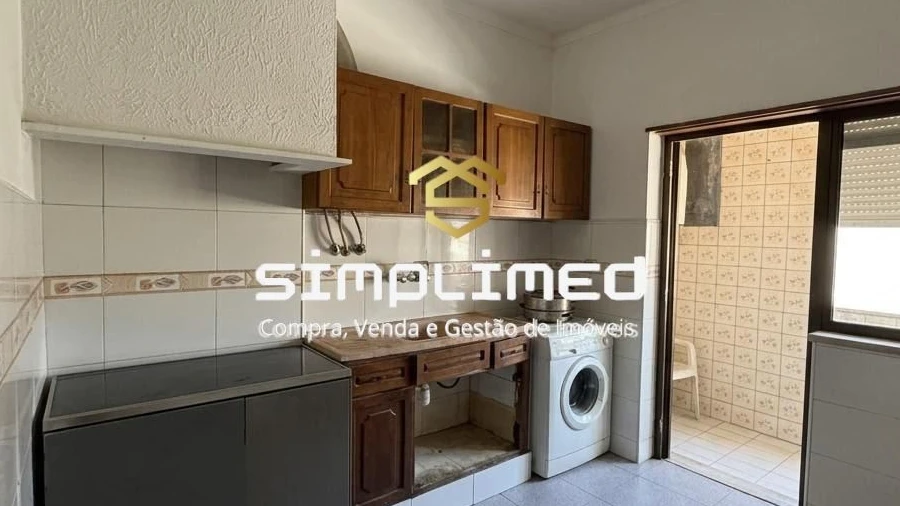 Apartamento T2 para Venda em Baixa da Banheira e Vale da Amoreira