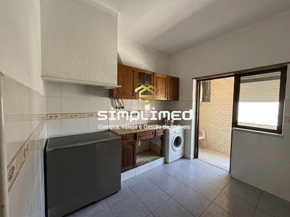 Apartamento T2 para Venda em Baixa da Banheira e Vale da Amoreira Foto 1