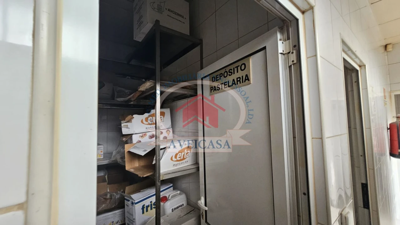 Loja para Trespasse em Oliveira do Bairro Foto 7