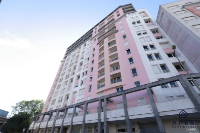 Apartamento T4 para Venda em São Domingos de Benfica