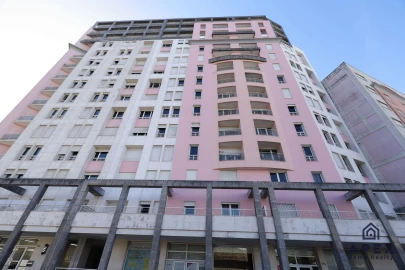 Apartamento T4 para Venda em São Domingos de Benfica