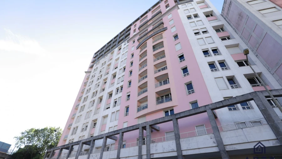 Apartamento T4 para Venda em São Domingos de Benfica