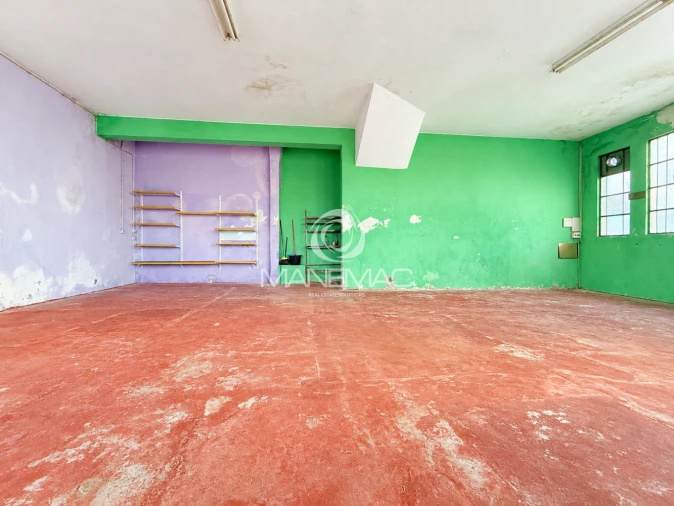Garagem para Arrendamento em Oliveira do Douro Foto 3