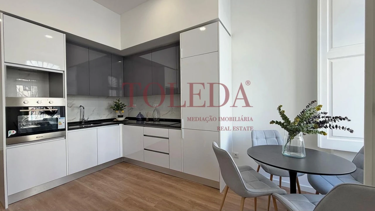 Apartamento T2 para Venda em São Vicente Foto 3