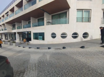 Loja para Arrendamento em Sesimbra (Santiago)