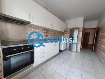 Apartamento T3 para Venda em São Mamede de Infesta e Senhora da Hora