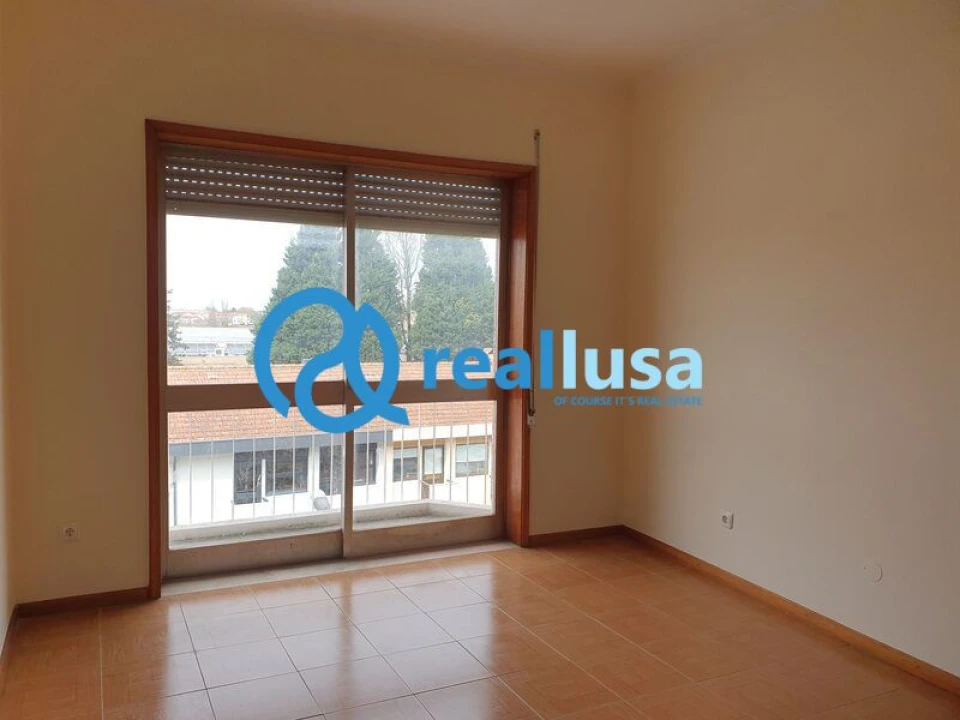 Apartamento T3 para Venda em São Mamede de Infesta e Senhora da Hora Foto 1