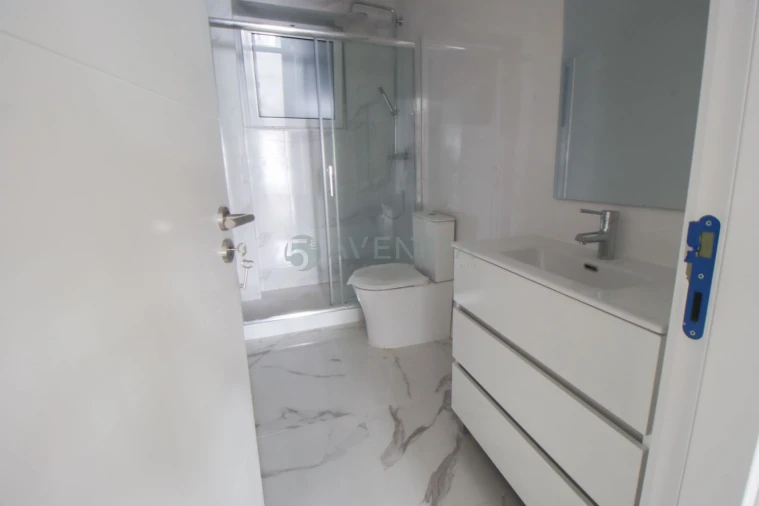 Apartamento T2 para Venda em Falagueira-Venda Nova Foto 14