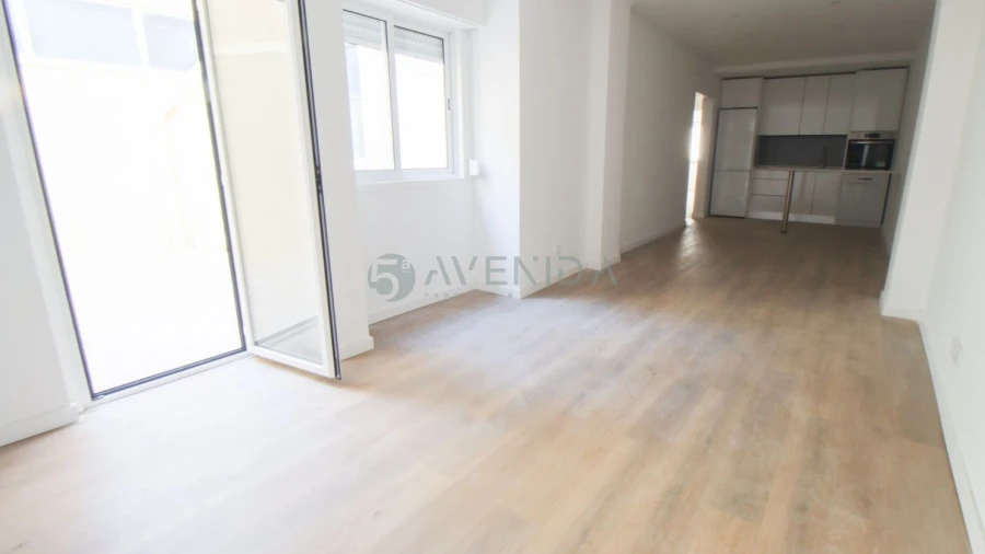 Apartamento T2 para Venda em Falagueira-Venda Nova