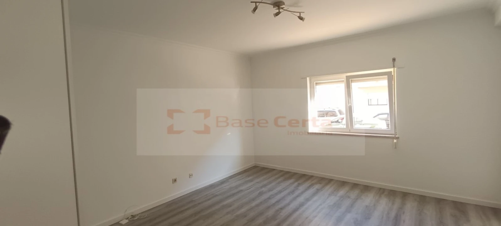 Apartamento T3 para Venda em Quinta do Conde Foto 4
