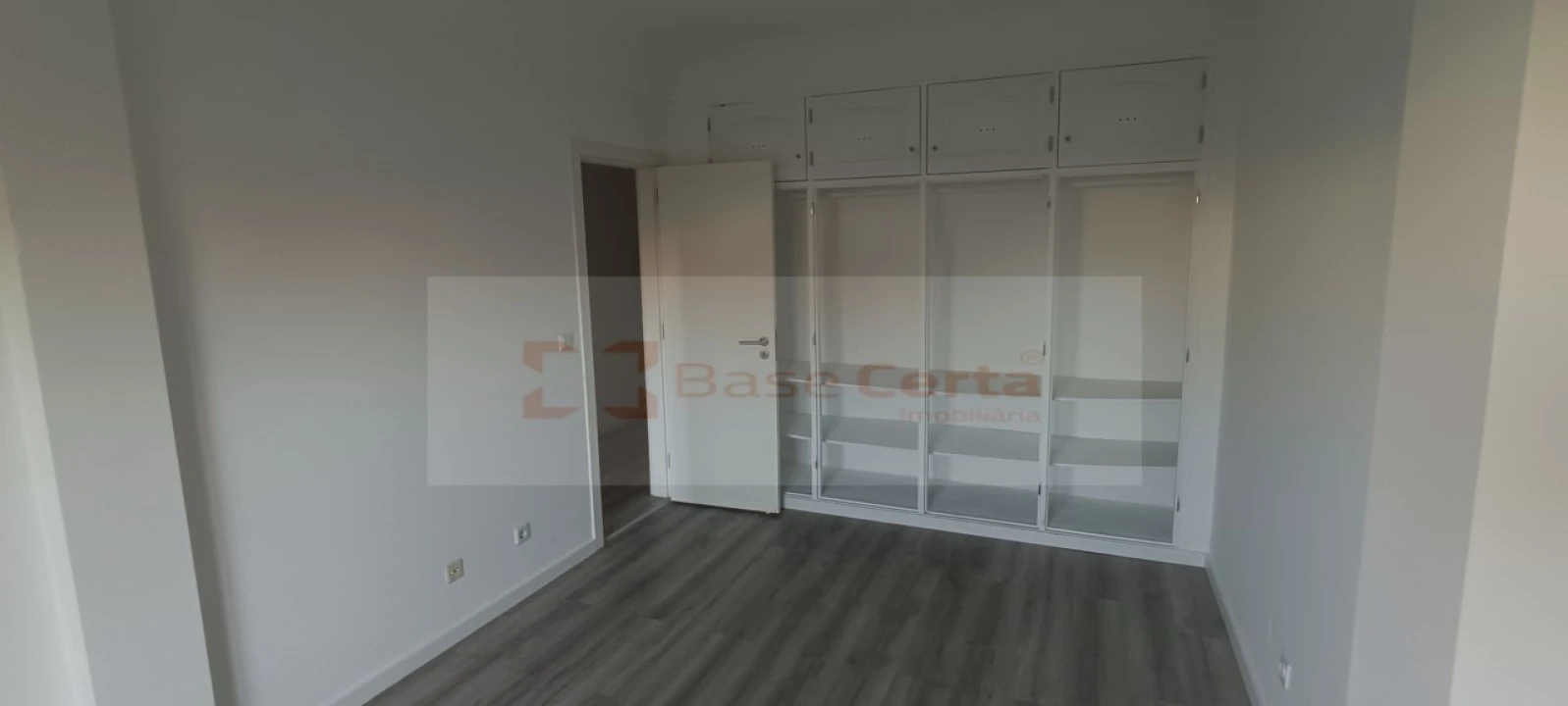 Apartamento T3 para Venda em Quinta do Conde Foto 20