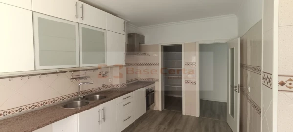 Apartamento T3 para Venda em Quinta do Conde