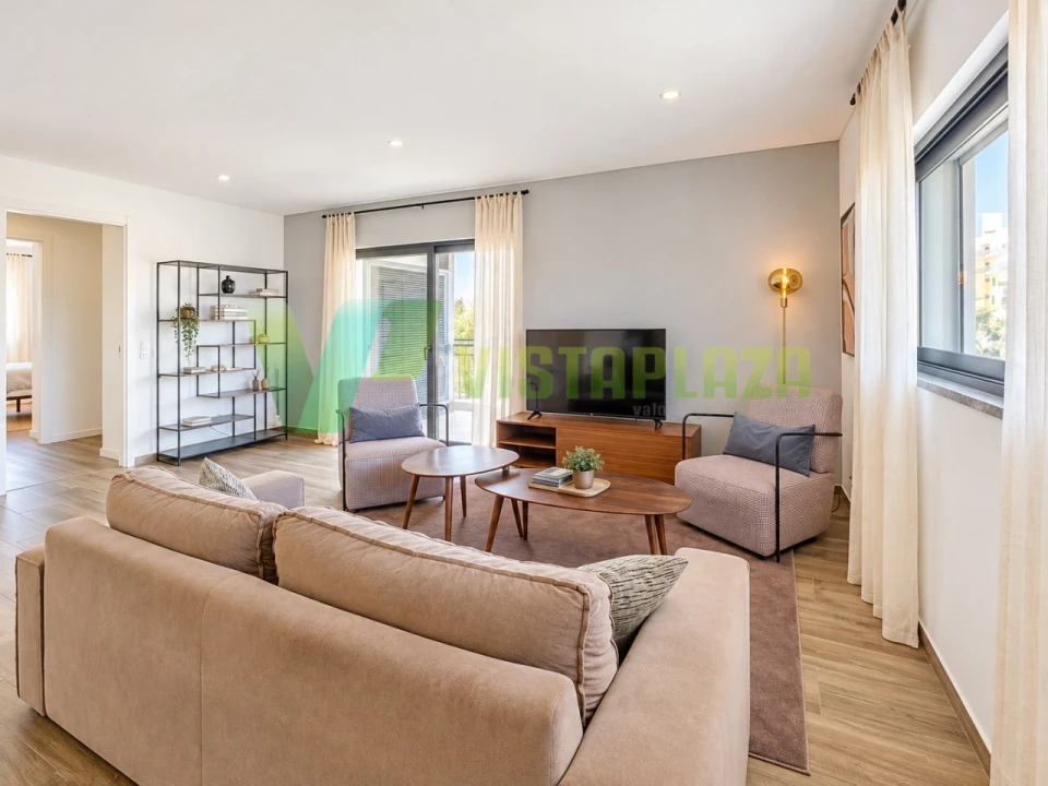 Apartamento T3 para Venda em Portimão Foto 3