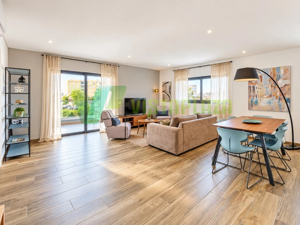 Apartamento T3 para Venda em Portimão Foto 5
