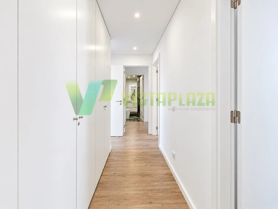 Apartamento T3 para Venda em Portimão Foto 24