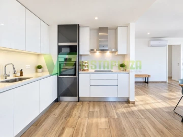 Apartamento T3 para Venda em Portimão
