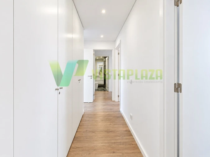 Apartamento T3 para Venda em Portimão Foto 24