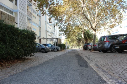 Apartamento T3 para Arrendamento em Carcavelos e Parede