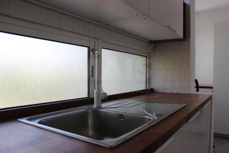 Apartamento T3 para Arrendamento em Carcavelos e Parede Foto 9