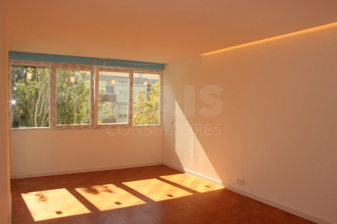 Apartamento T3 para Arrendamento em Carcavelos e Parede Foto 4