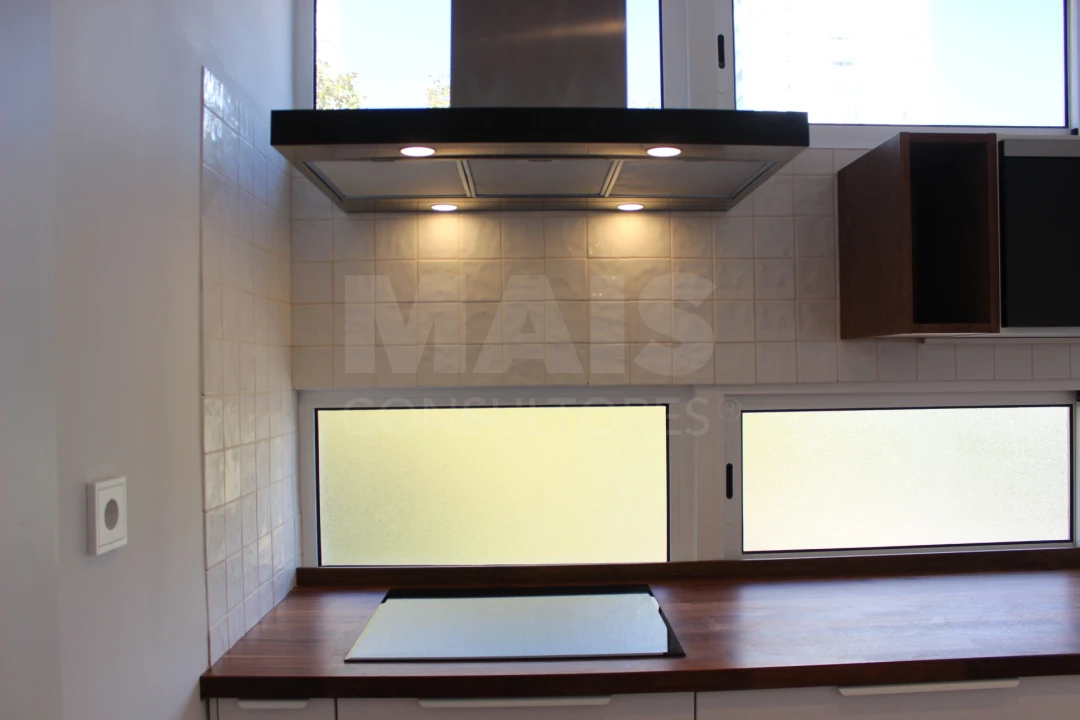 Apartamento T3 para Arrendamento em Carcavelos e Parede Foto 1