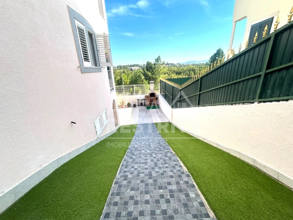 Moradia T3 para Venda em Quinta do Conde Foto 5