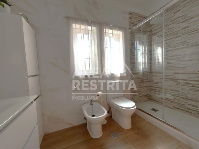 Moradia T3 para Venda em Quinta do Conde Foto 29