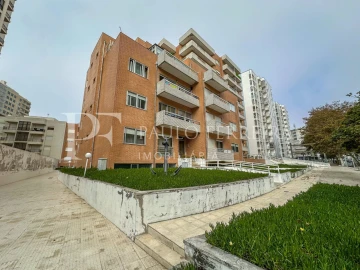 Apartamento T1 para Venda em Póvoa de Varzim, Beiriz e Argivai