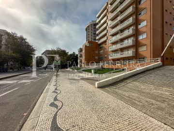 Apartamento T1 para Venda em Póvoa de Varzim, Beiriz e Argivai