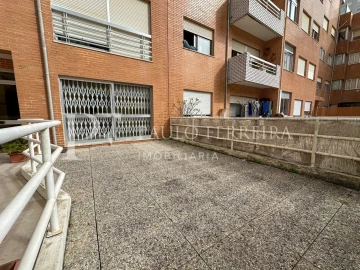 Apartamento T1 para Venda em Póvoa de Varzim, Beiriz e Argivai