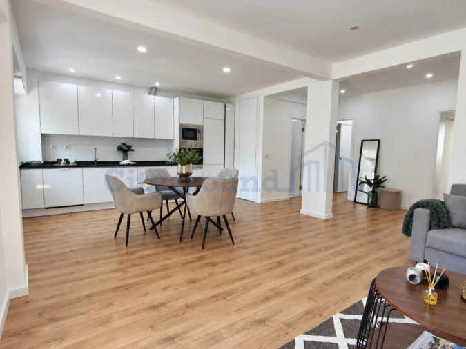 Apartamento T3 para Venda em Benfica Foto 4