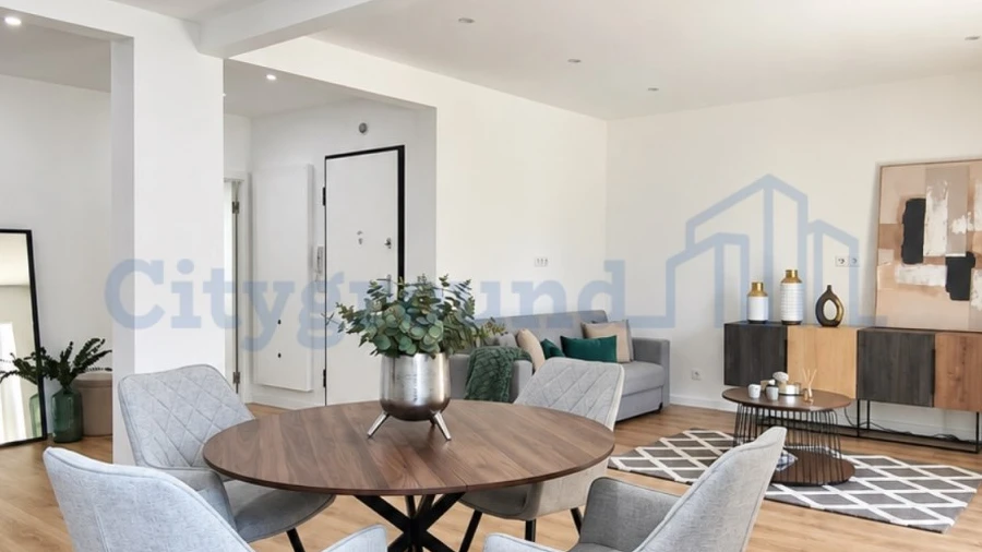 Apartamento T3 para Venda em Benfica