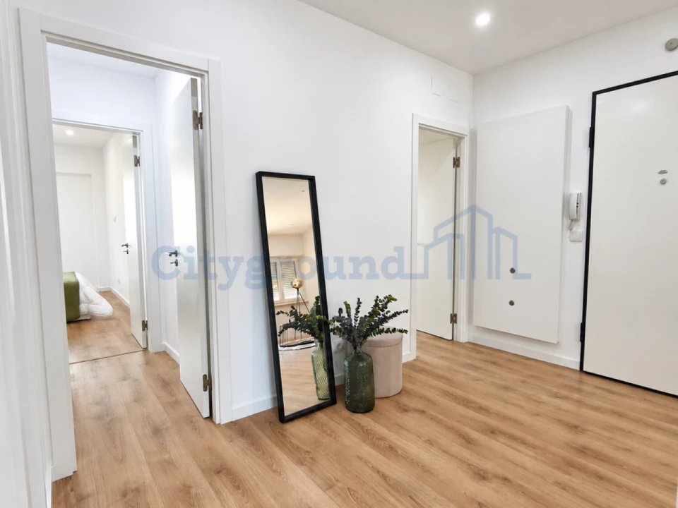 Apartamento T3 para Venda em Benfica Foto 5