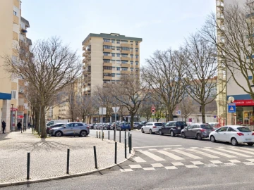 Apartamento T3 para Venda em Benfica