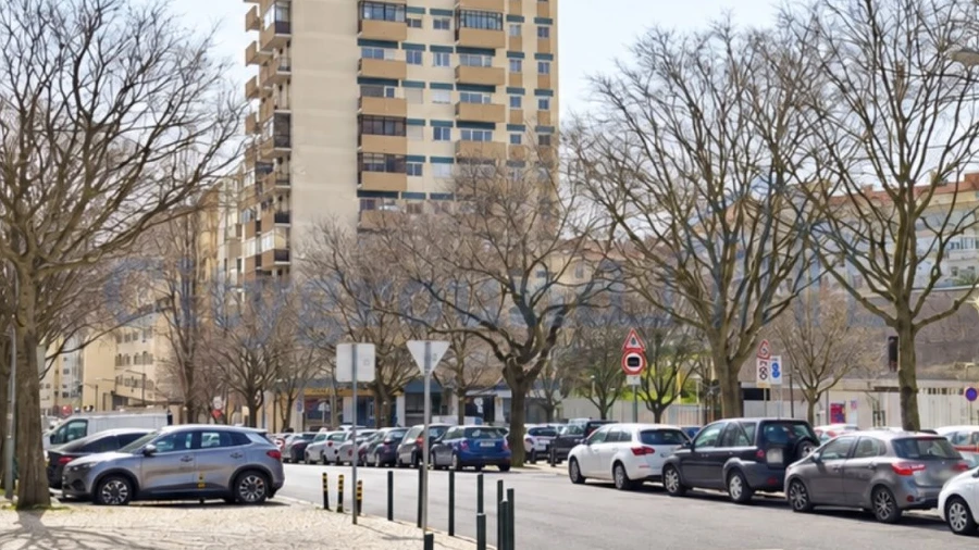 Apartamento T3 para Venda em Benfica